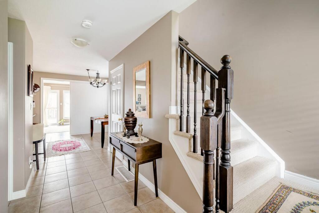 Nimo Homestay Guelph Ngoại thất bức ảnh